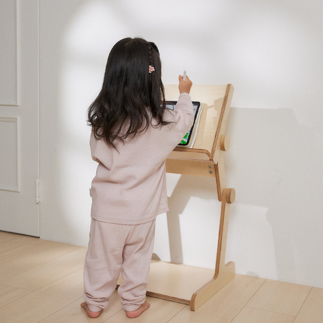 Comme moi Adjustable Book Stand