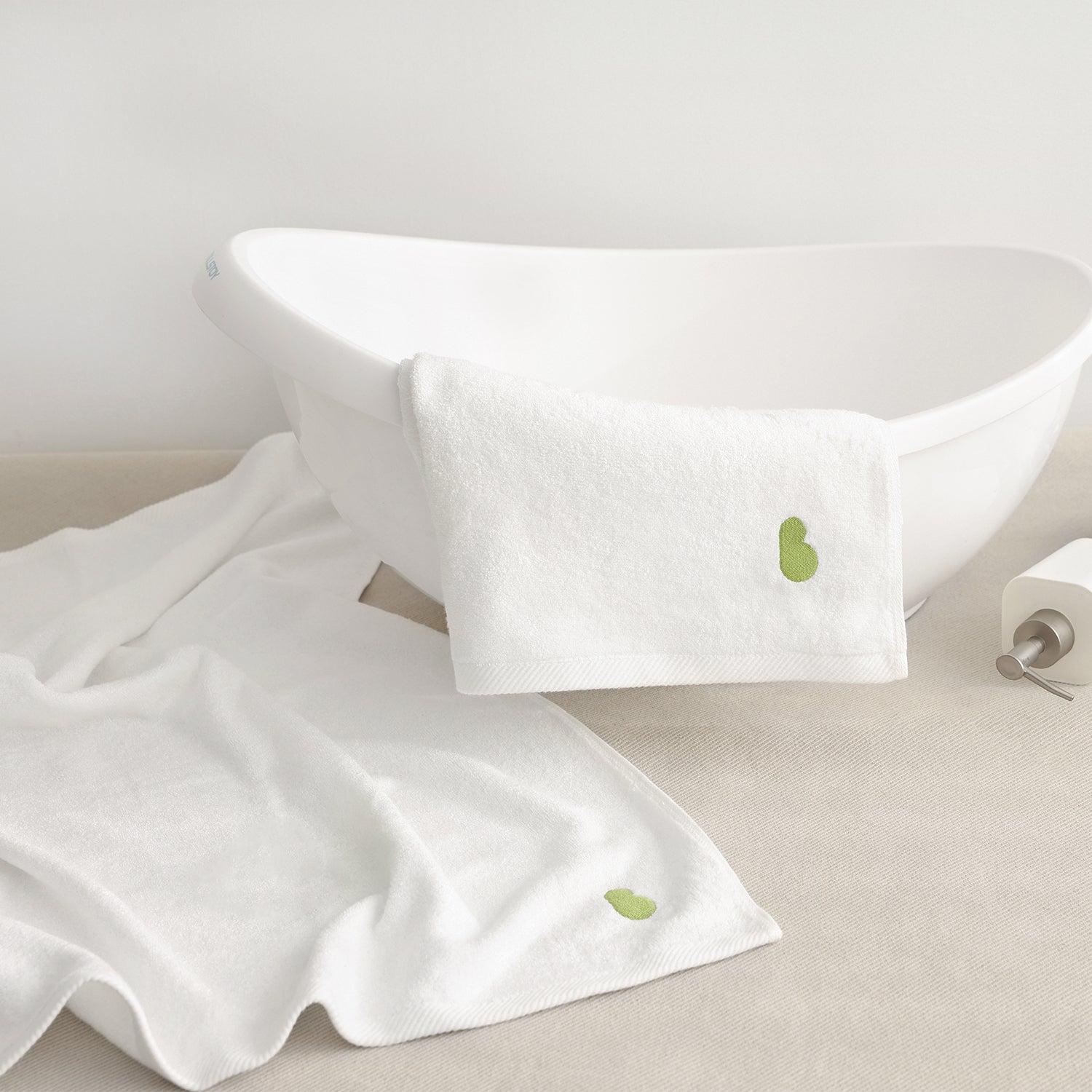 BambooBebe TokTok Bath Towel - Zezebaebae