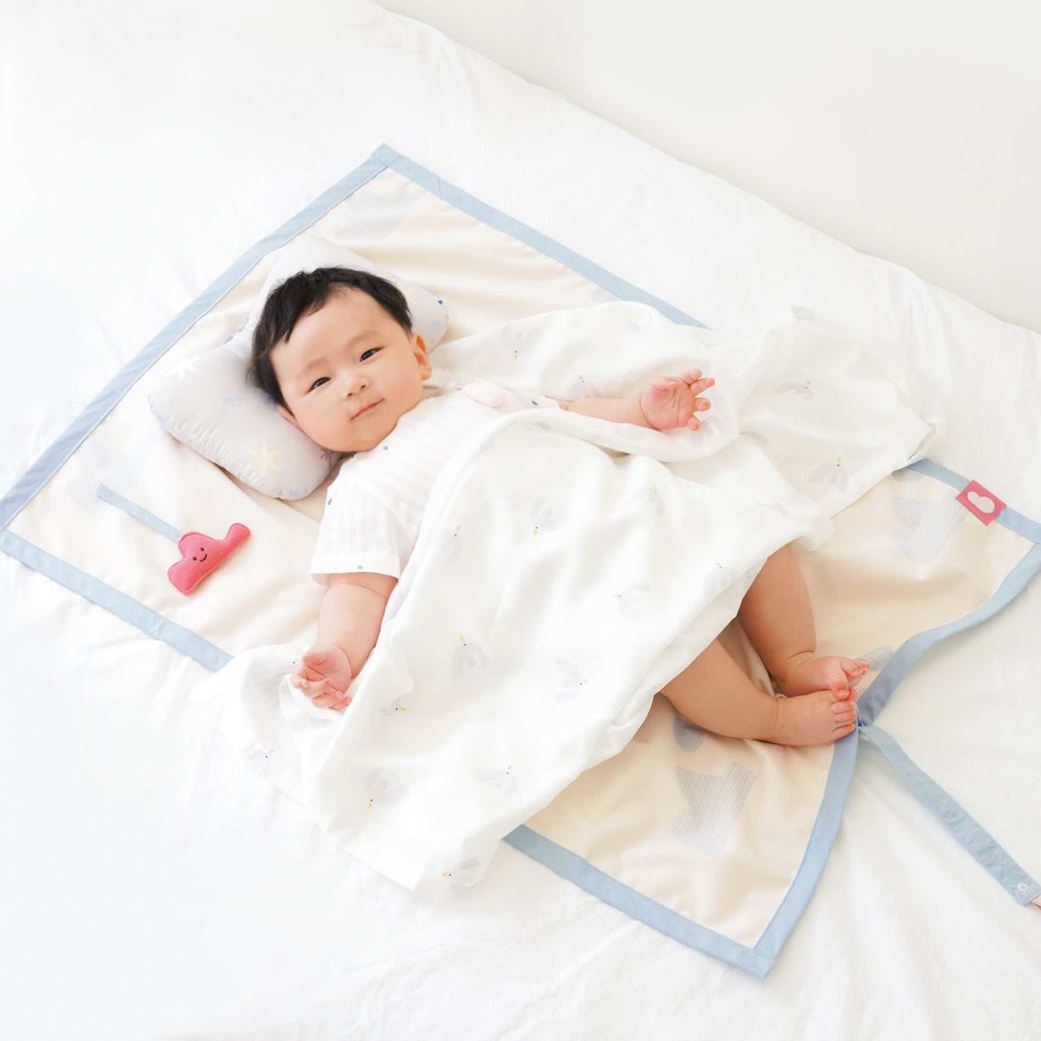 BambooBebe Waterproof Changing Pad - Zezebaebae
